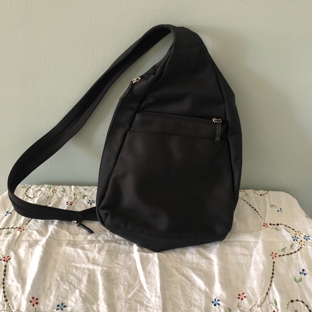 Over the shoulder or back pack